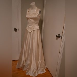 Alfred Sung vintage bridal gown size 4
